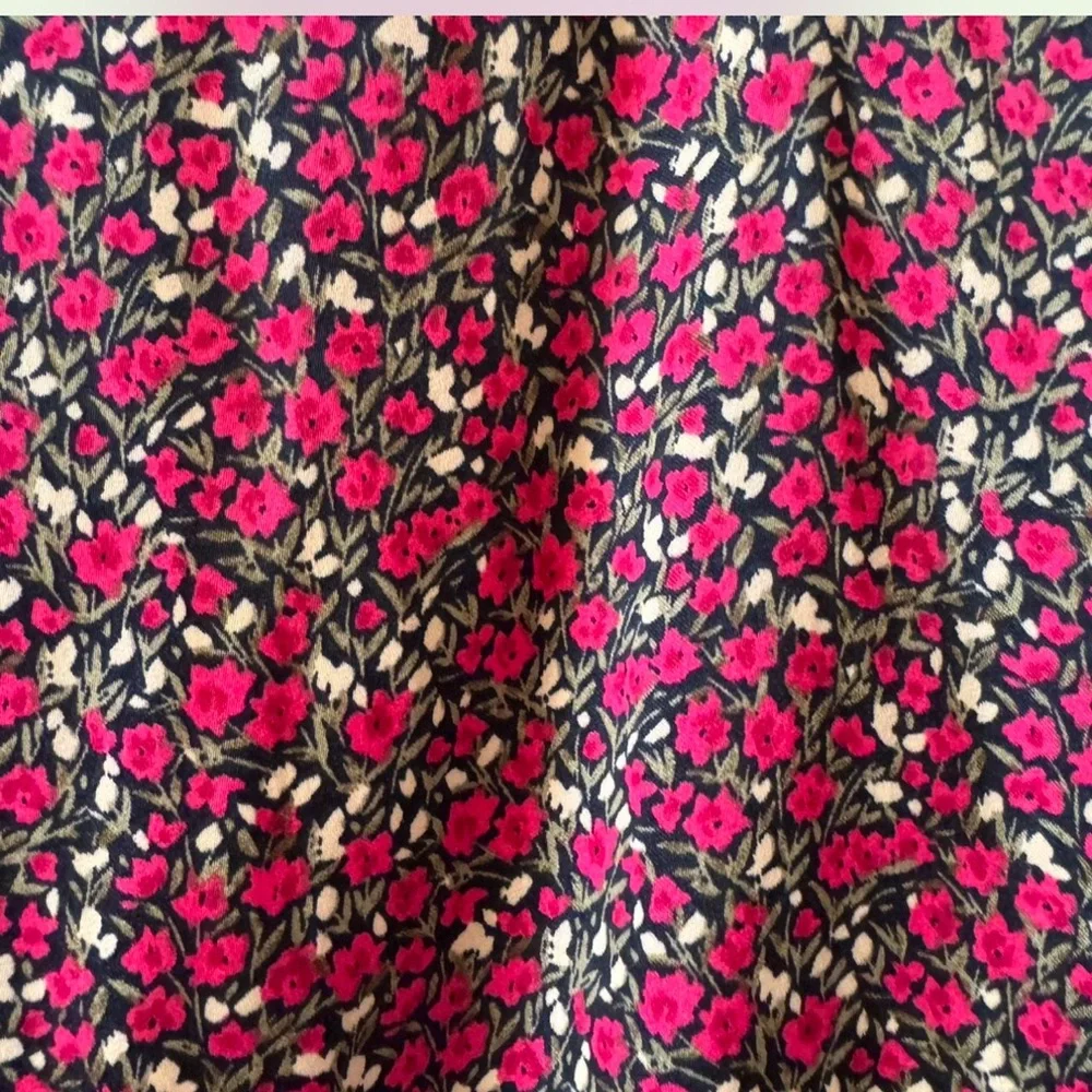 Banana Republic Pink Floral Blouse - Picture 3 of 5